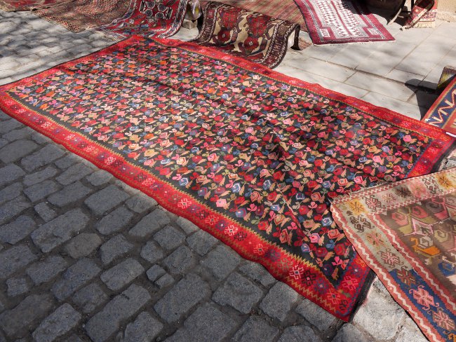 carpet kilim tbilisi manana flatweave georgia caucasus