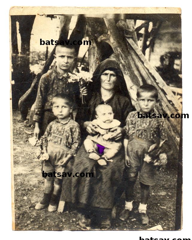 photographs of bats tsova-tush people from tusheti in Georgia